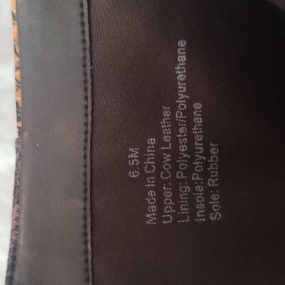 Gibson Latimer | size 6.5 |snake skin style bootie - Picture 9 of 9